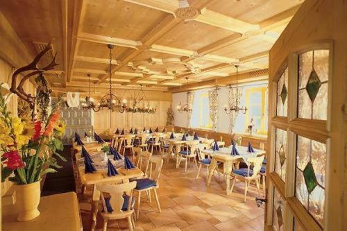 Gasthof & Hotel Jaegerwirt Aufhofen Extérieur photo