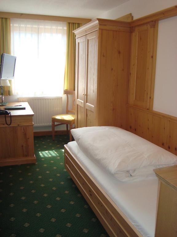 Gasthof & Hotel Jaegerwirt Aufhofen Chambre photo